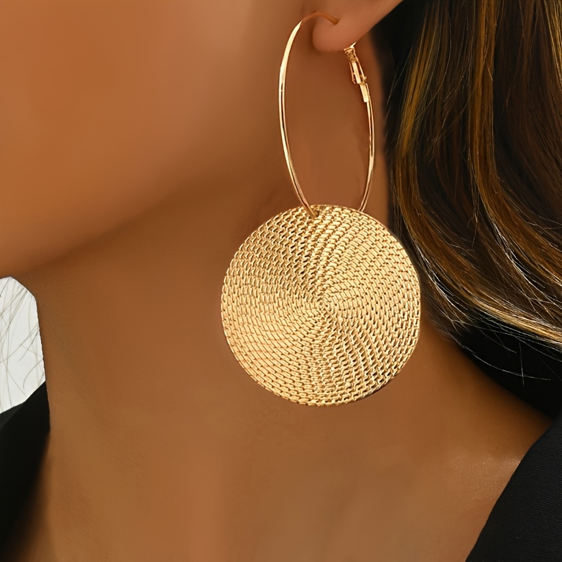 Women's Creative Geometric Spiral Pattern Hoop Earrings — Daily Style